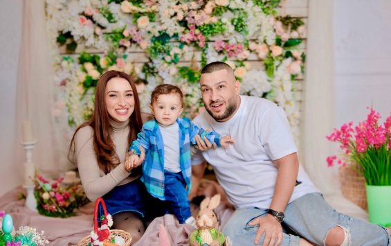 Великденско настроение за Таня Маринова и семейството ѝ